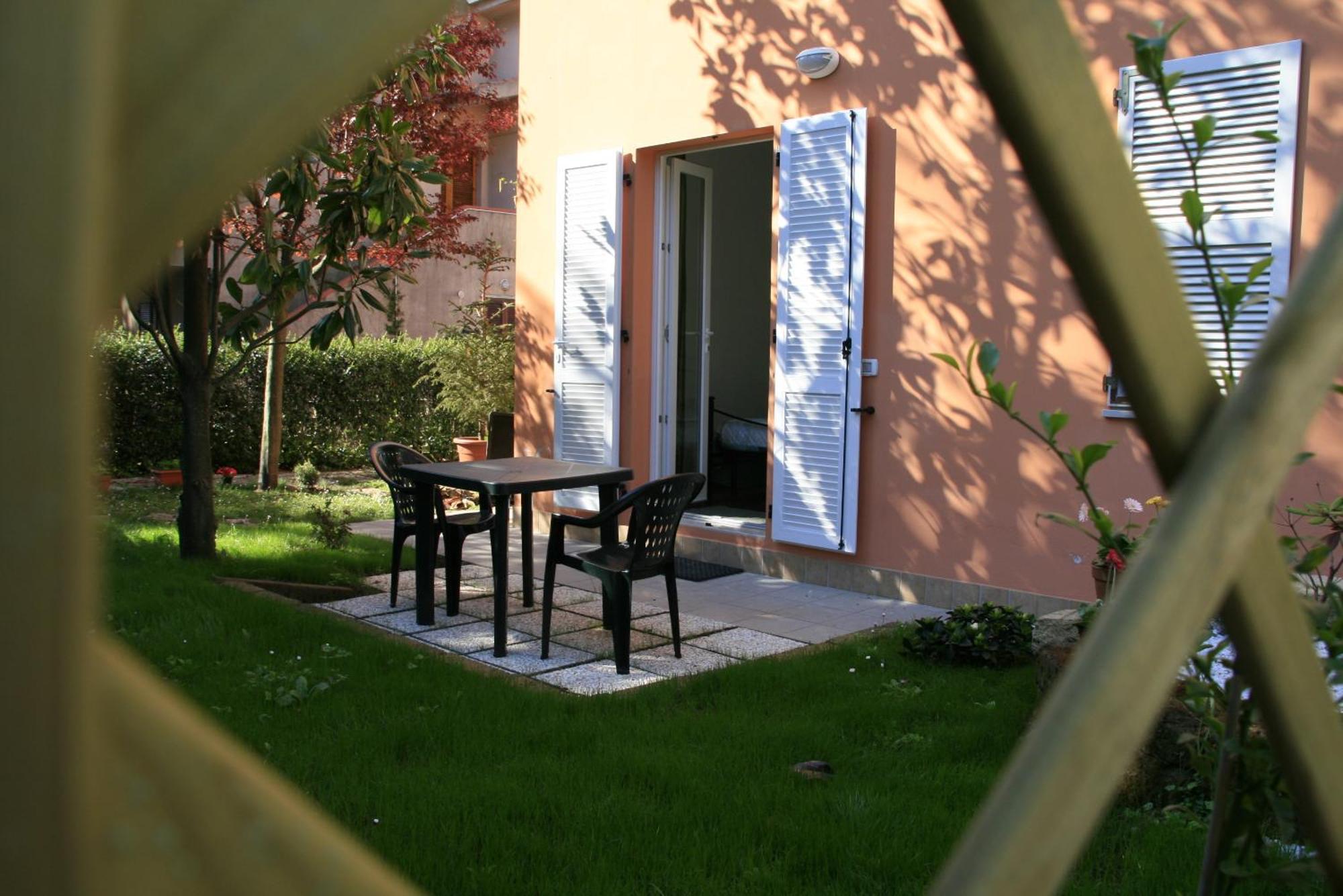 A Due Passi Dal Mare B&B 努马纳 外观 照片